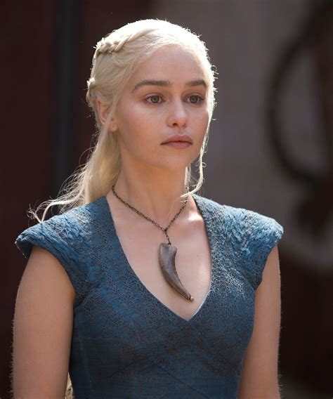 Daenerys Targaryen's Hair Evolution In Game Of Thrones Emilia Clarke ...