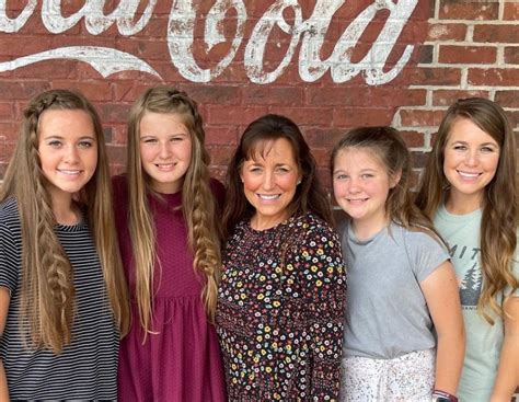 Duggar Family DRAGGED For 'Low Effort' Birthday Post