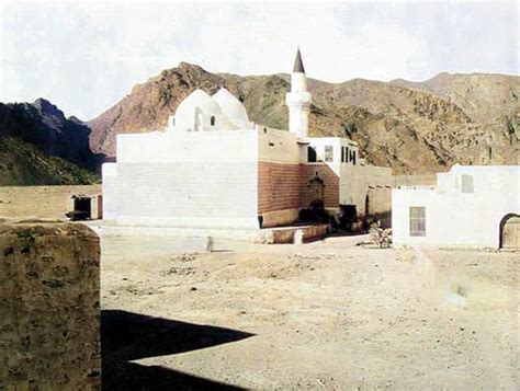 Tomb of Hamza ibn Abdul-Muttalib, Medina | Natural landmarks, Landmarks, Medina