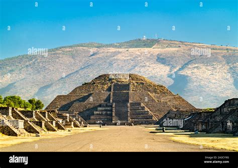 Pyramid of the Moon at Teotihuacan in Mexico Stock Photo - Alamy