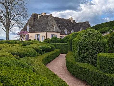 The most beautiful gardens in Dordogne, France - Lost in Bordeaux