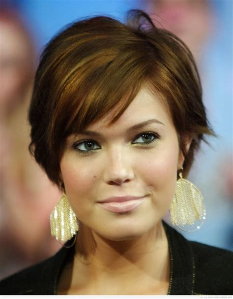 Superb Hairstyle: Short Cool Hairstyles for Round Faces