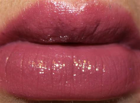 The Dark Side of Beauty: The Lipstick Compendium: MAC 'Purple Rite' and ...