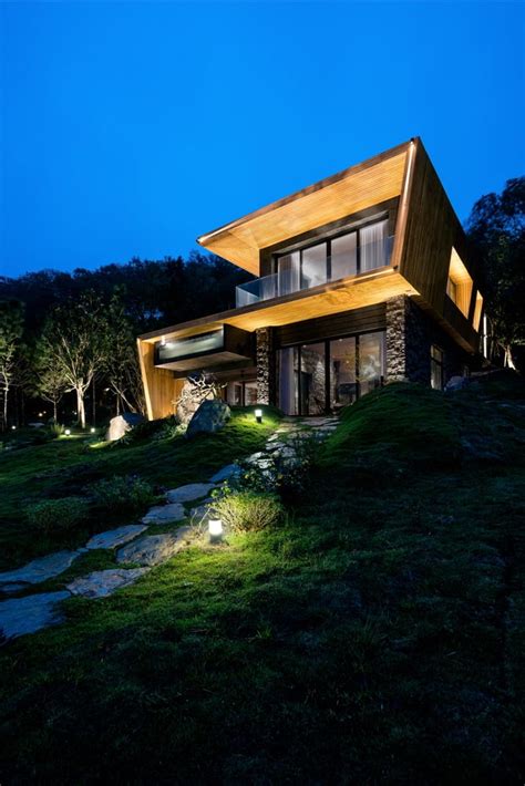 Teak House – A modern wooden house design interplay between culture and ...