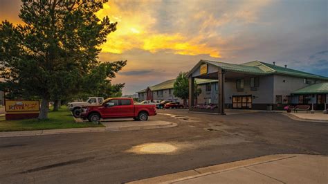 Yellowstone River Inn & Suites Livingston, Montana, US - Reservations.com