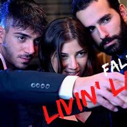 Ricky Martin Cover | Livin' La Vida Loca – by the 'Falling Giant'