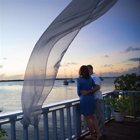 Aruba Honeymoon Packages - Best Caribbean Honeymoon Destinations & Resorts