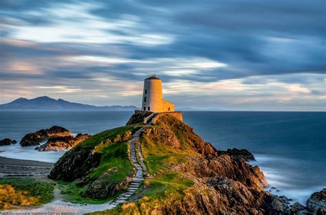 Tŵr Mawr Lighthouse, Llanddwyn on Anglesey - Lee Mansfield Photography