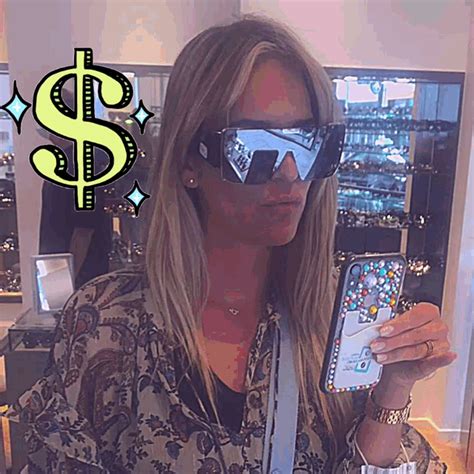 Kris Jenner Boss GIF - Kris Jenner Boss Manager - Discover & Share GIFs