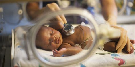 Babies' Genes May Hold Clues To Preterm Birth | HuffPost