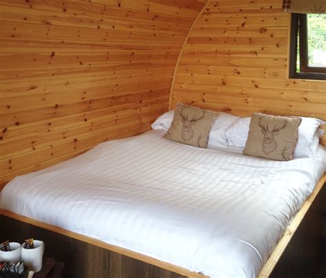 Luxury glamping with a hot tub in Cheshire - Lady Heyes Glamping Site