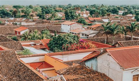 Colonial houses of Granada, Nicaragua. - International Language Programs