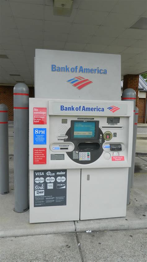 Bank of America ATM | Bank of America (3,808 square feet) 46… | Flickr