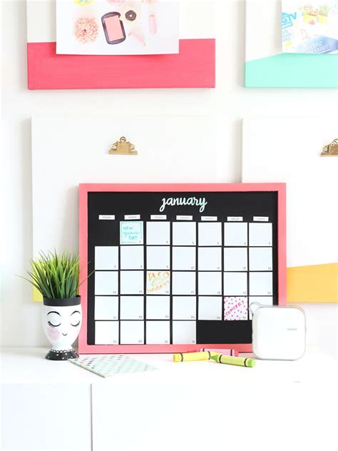 DIY Magnetic Whiteboard Calendar - Damask Love