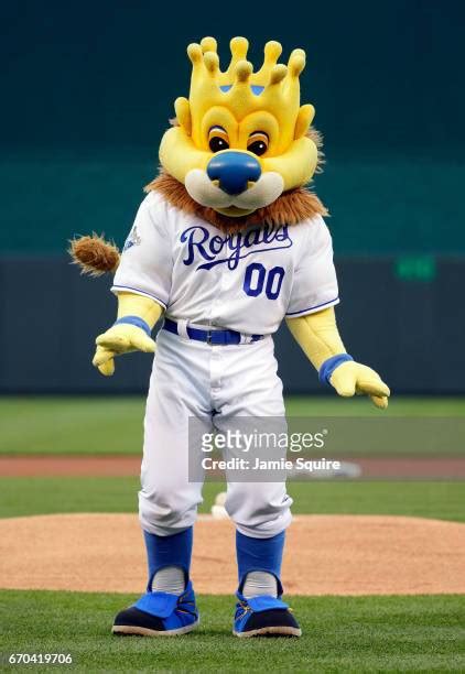 Kansas City Royals Mascot Photos and Premium High Res Pictures - Getty Images