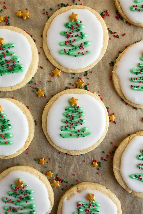 Pictures Of Christmas Cookies Decorated - A Royal-Icing Tutorial ...