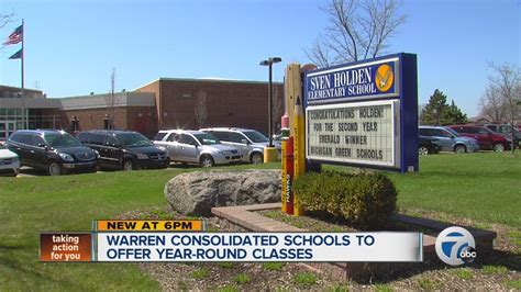 Warren Consolidated Schools to offer year round classes - YouTube