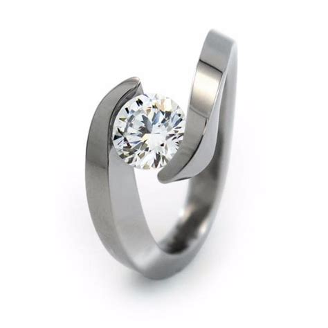 Distinctive Features Of Titanium Engagement Rings – StyleSkier.com