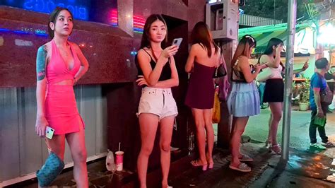 [4k] Thailand Bangkok Night Street Scenes Walk Around So Many Pretty Ladies! - YouTube