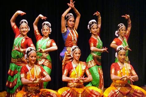 Cultural Tour & Travel: Indian Culture: Traditions And Customs of India