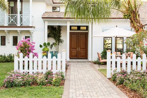 Lively Coastal Beach House is HGTV Dream Home 2016