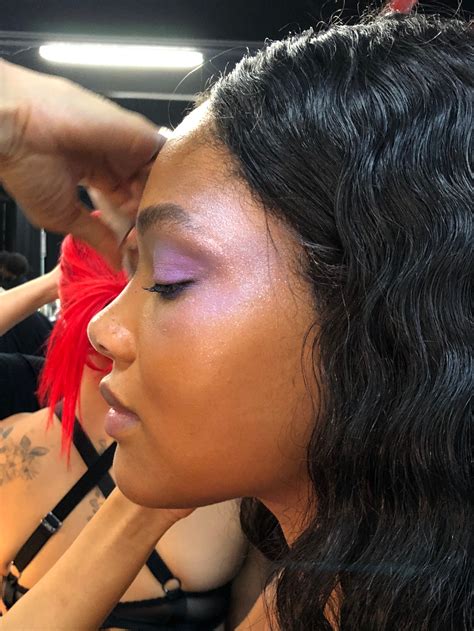 Rihanna Used Fenty Lipstick In New Ways at Savage x Fenty Spring 2019 ...