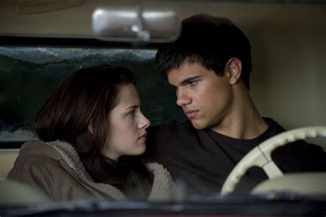 New Moon stills (HQ) - Twilight Movie Photo (7408086) - Fanpop