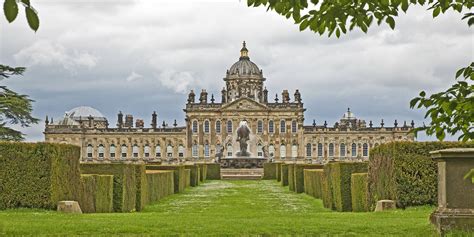 Castle Howard Train Holidays & Tours | Great Rail Journeys