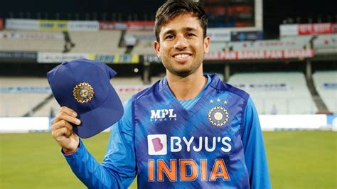 IND vs WI T20, Ravi Bishnoi debut: खेतों में प्रैक्टिस से टीम इंडिया तक का सफर, जानिए रवि ...