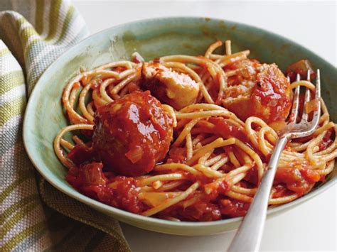 Spaghetti With Turkey Meatballs Recipe | SELF