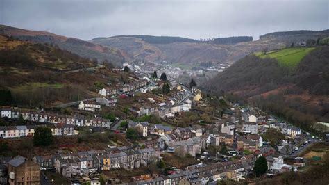 South Wales earthquake: 'Whole houses shake' as 3.8 magnitude tremor ...