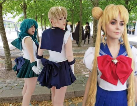 Sailor moon cosplay | Distracted Boyfriend | Know Your Meme