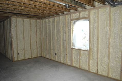 Spray Foam Insulation Vs. Batt Insulation and Poly - Oakridge Remodeling