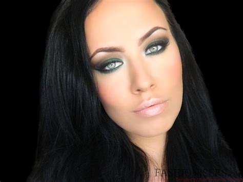 Emerald Green Smokey Eye Makeup Tutorial | Fashionisers