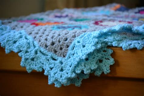 Crochet Blanket Edging- A Perfect Finish! – thefashiontamer.com