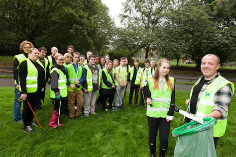 Community Litter Pick in Wythenshawe Park - WCHG