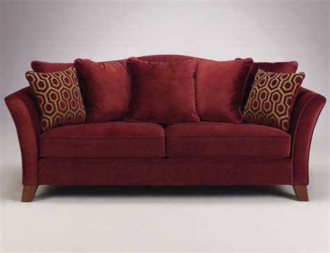 like the couch... different accent throw pillows perhaps | Burgundy ...