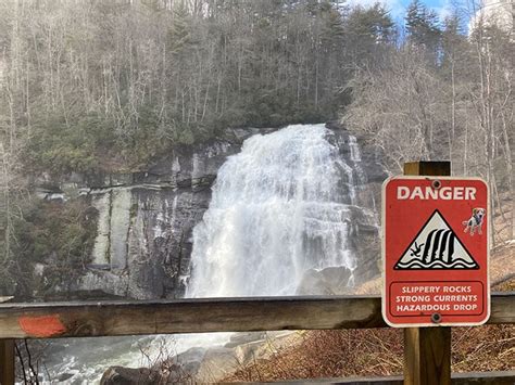 How to See Epic Rainbow Falls + Turtleback Falls in 1 Hike