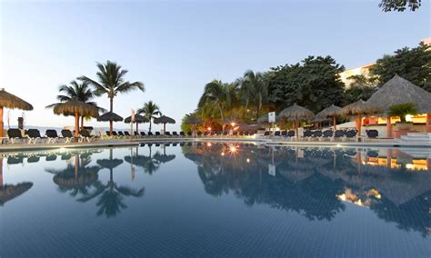 Grand Palladium Vallarta Resort & Spa - All Inclusive in Punta de Mita | Best Rates & Deals on ...