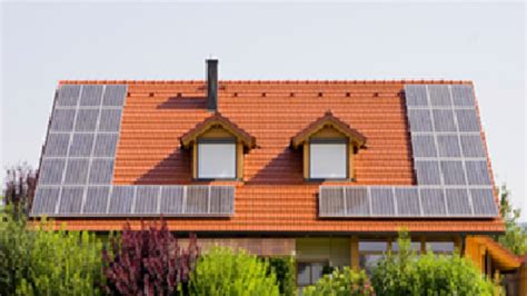 California mandates solar panels for homes built in 2020 and later ...