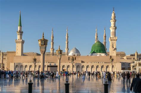 Imam's Prophet Mosque in Madina Voted Islamic Personality of Year in Dubai | Al Bawaba