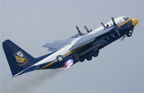 File:C-130T Hercules Blue Angels.jpg - Wikipedia, the free encyclopedia