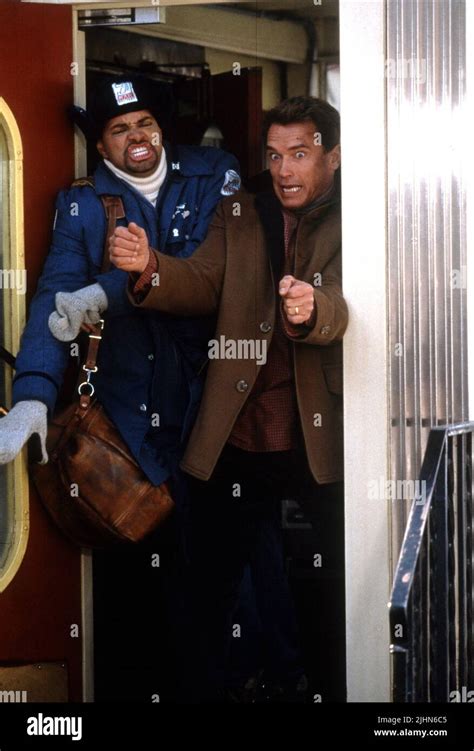 SINBAD, ARNOLD SCHWARZENEGGER, JINGLE ALL THE WAY, 1996 Stock Photo - Alamy