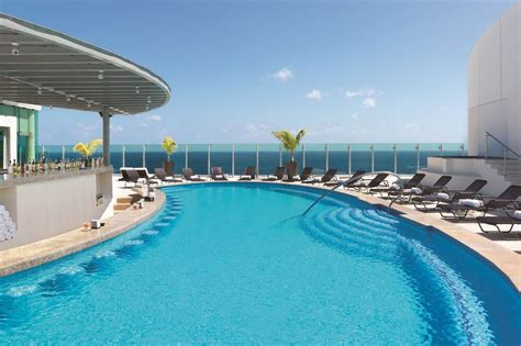 Book Beach Palace Resort All Inclusive in Cancun | Hotels.com