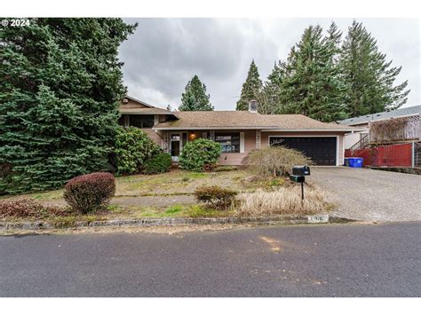 1186 NE 27th St, Gresham, OR 97030 | MLS# 24326289 | Redfin