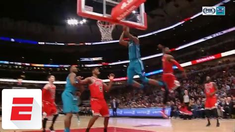 Malik Monk throws down ridiulous double-clutch dunk vs. Bulls | ESPN ...