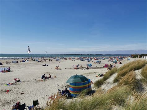 West Wittering beach 🏖️ West Sussex, United Kingdom - detailed features, map, photos