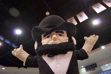 abe07 | Lincoln Memorial University Railsplitters mascot, Ab… | Flickr