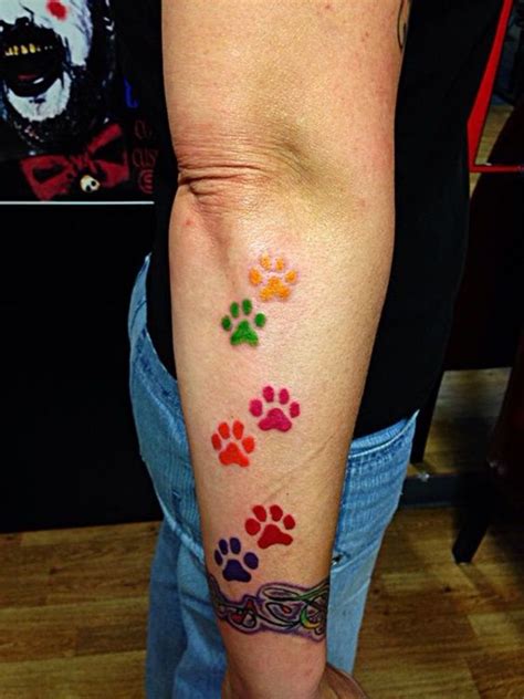 70 Gorgeous Dog Paw Tattoo Design Ideas - euTAT | Pawprint tattoo, Paw print tattoo, Print tattoos