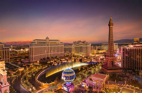 30 Best Things To Do in Las Vegas [Free Activities, Day Trips]